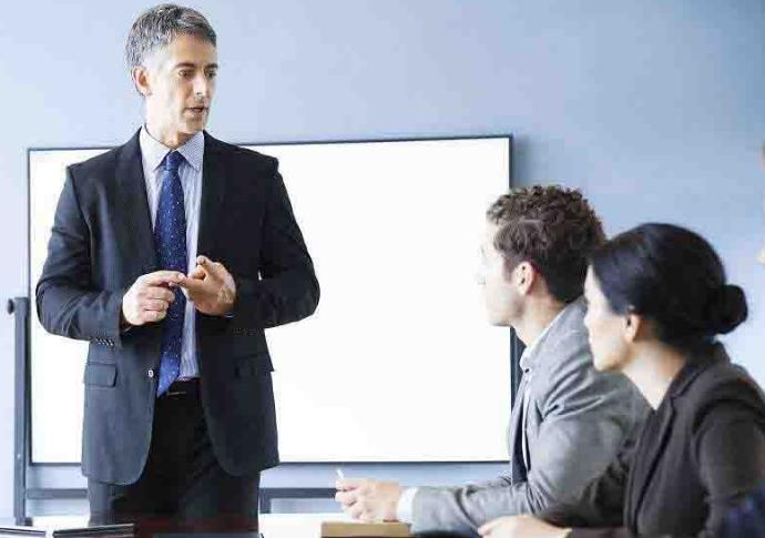 企業(yè)風(fēng)險(xiǎn)評(píng)估與管理探析